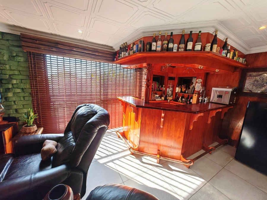 6 Bedroom Property for Sale in Dan Pienaar Free State